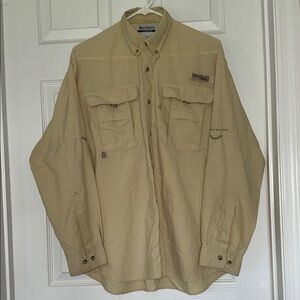 Columbia men’s button front fishing shirt